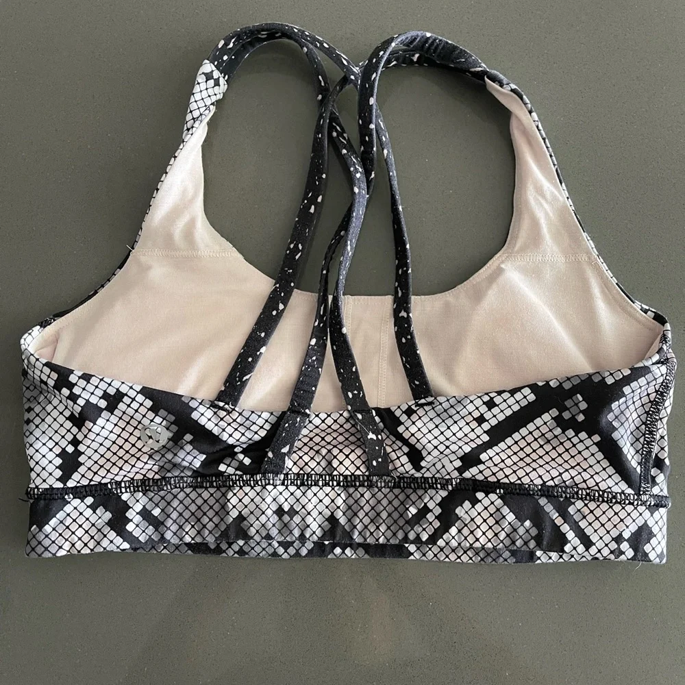 Lululemon Snake Print Energy Sports Bra - Picture 2 of 5